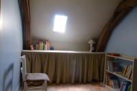 /album/l%27escalier-du-deuxi%c3%a8me-etage-laisse-decouvrir-le-coin-bureau-et-l%27acc%c3%a8s-%c3%a0-deux-grandes-chambres-/p1030143-jpg/